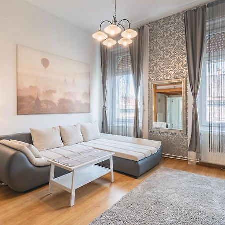 Bright Nest Liszt Academy Apartment Будапеща Екстериор снимка