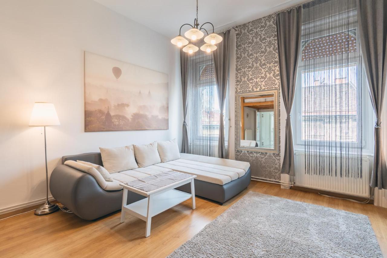 Bright Nest Liszt Academy Apartment Будапеща Екстериор снимка